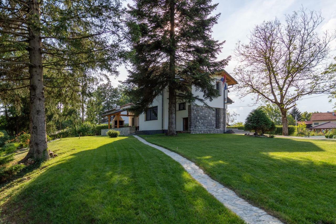 Pampas Apartments Mreznica Duga Resa Exterior foto
